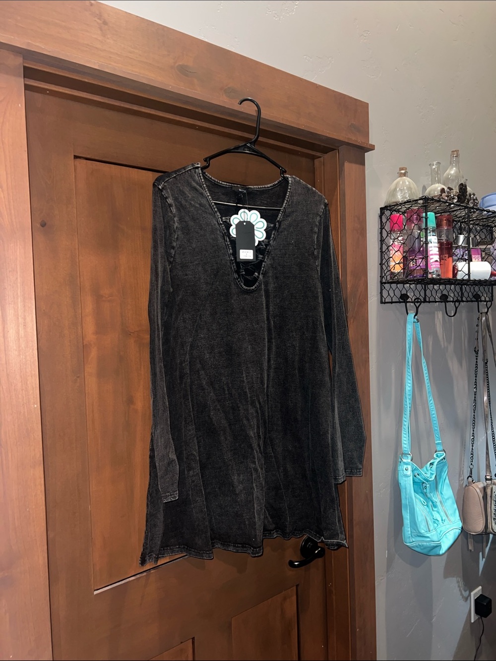 Hope’s-Very J-City to City Dress-Distressed Black/Charcoal w/ Tie V Neck